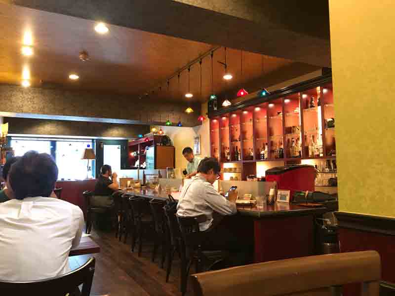 黒猫珈琲店内部