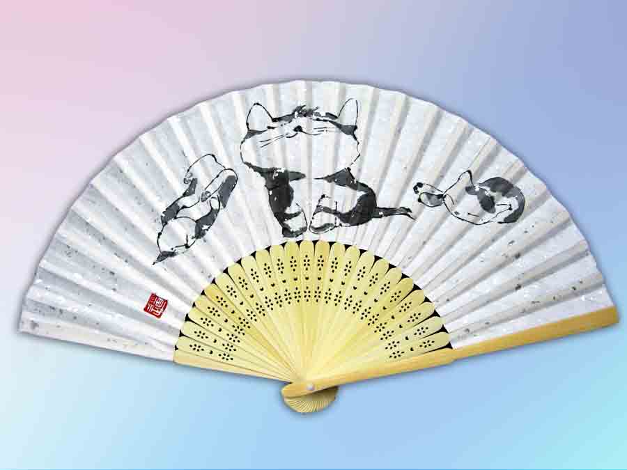 三匹の猫の扇子・猫道 cat japanese fan by michiya nakao 中尾道也