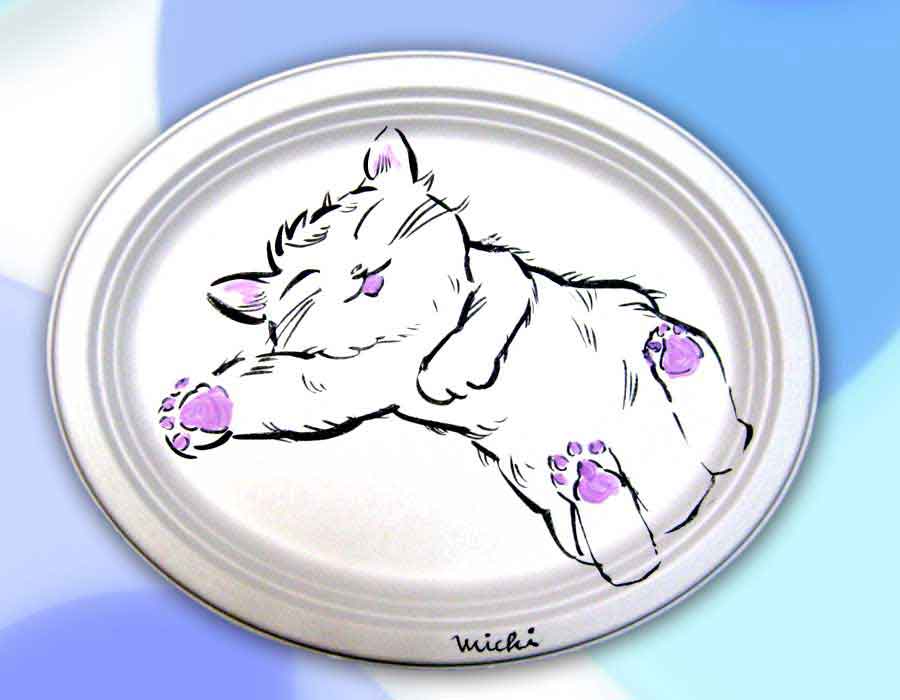 寝ている白い猫の紙絵皿　cat paper plate by michiya nakao