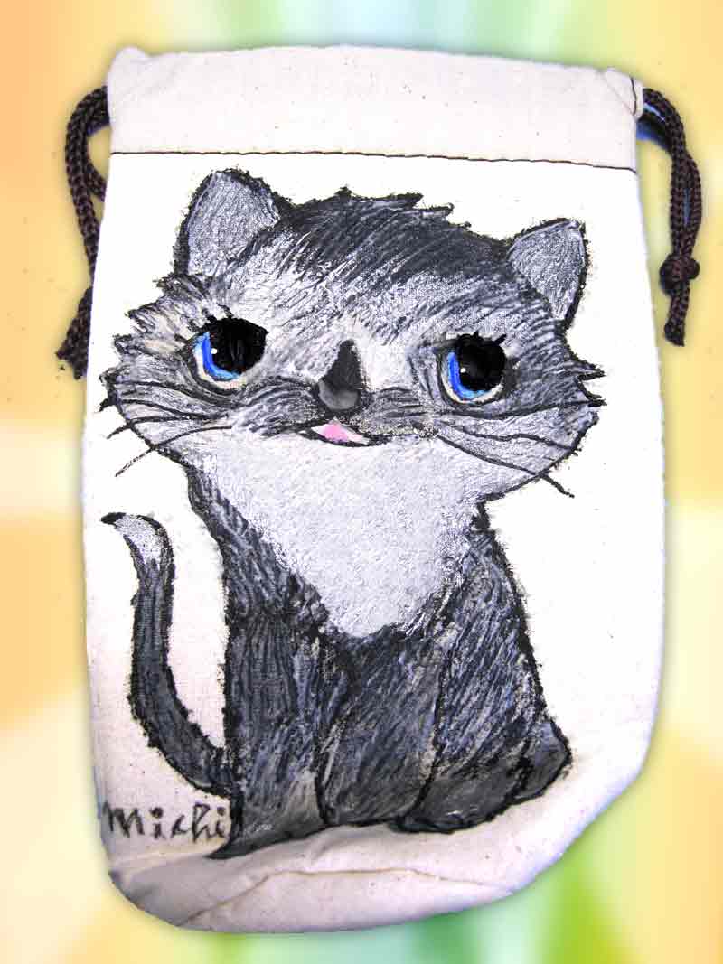 小さな目の可愛いニャンコ　ねこみち