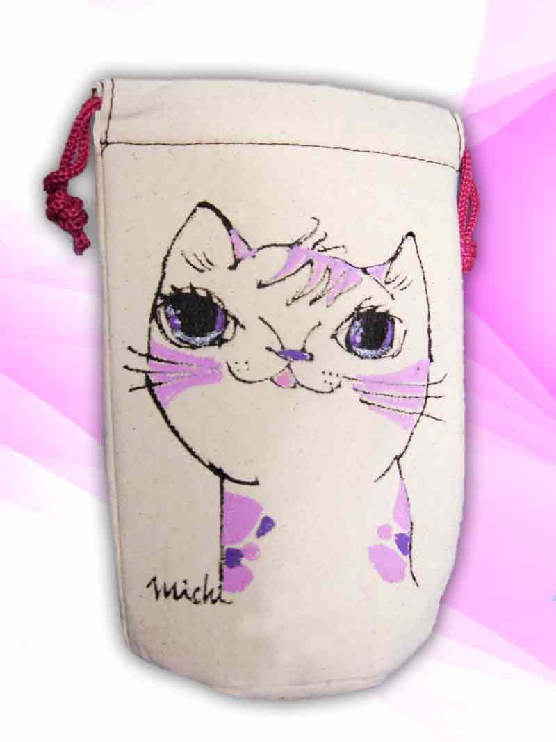 ラベンダーカラーとパタンがあるプリティキャット